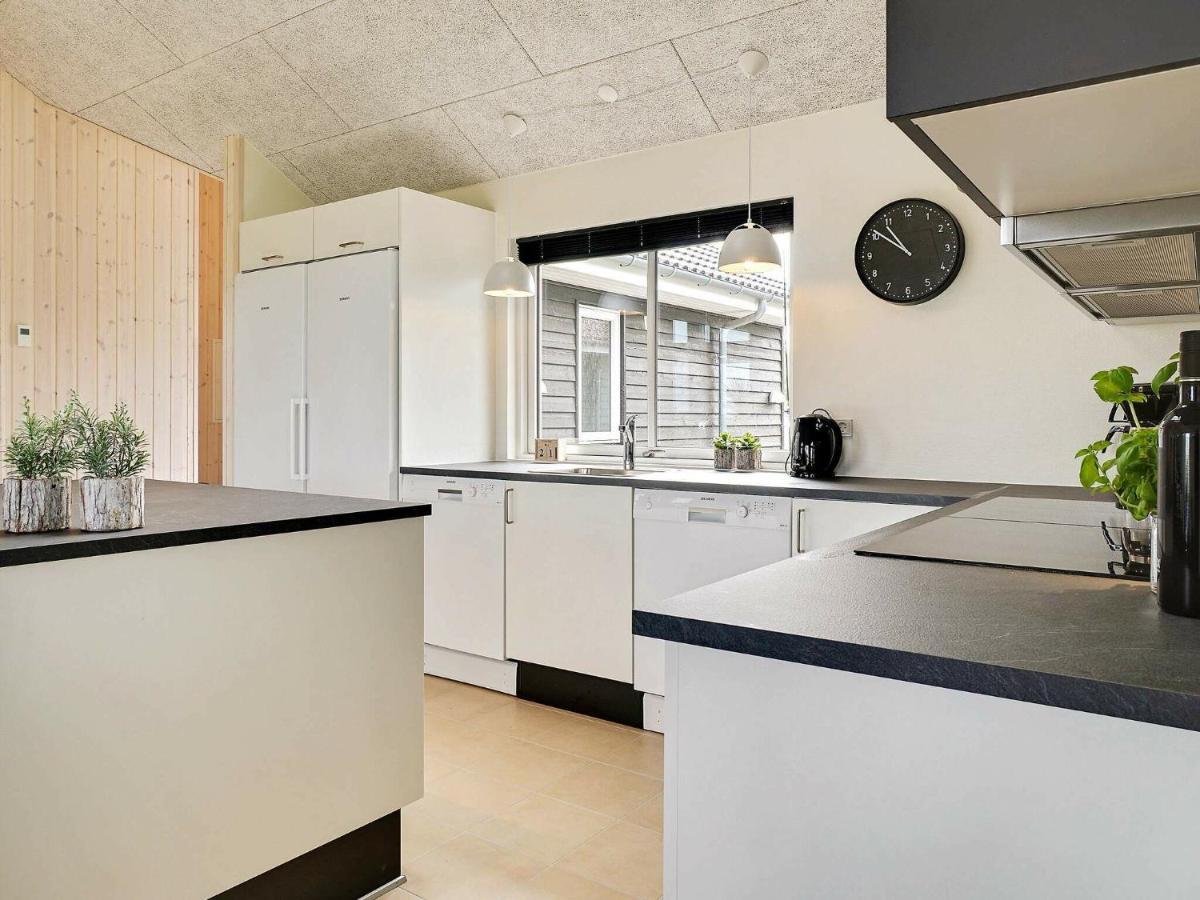 18 Person Holiday Home In Bogense Exterior foto