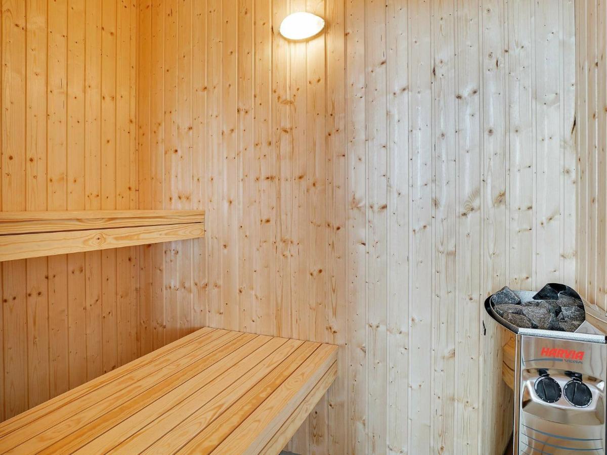 18 Person Holiday Home In Bogense Exterior foto